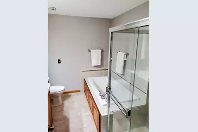 1420 Summit Shores Drive, Burnsville, MN 55306 - Photo 19