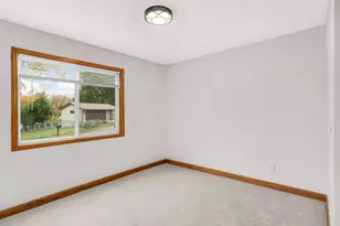 2340 Ives Ln N, Plymouth, MN 55441 - Photo 9