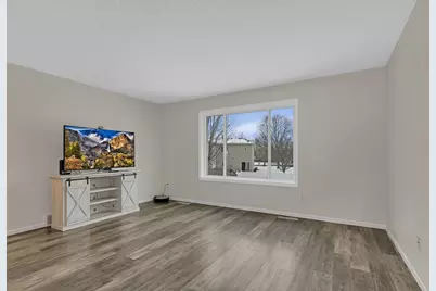 6429 Savanna Court, Saint Cloud, MN 56303 - Photo 5