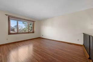 2505 Geranium Ave E, Maplewood, MN 55119 - Photo 11