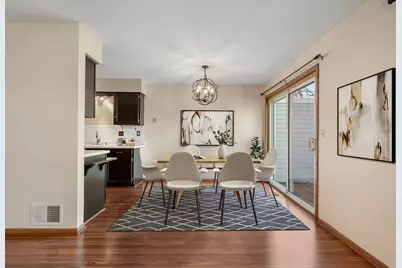 2505 Geranium Avenue E, Maplewood, MN 55119 - Photo 3