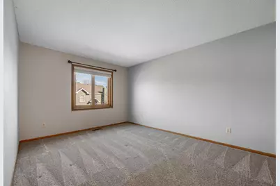 2505 Geranium Avenue E, Maplewood, MN 55119 - Photo 23