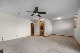 2505 Geranium Ave E, Maplewood, MN 55119 - Photo 49