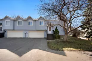 2505 Geranium Ave E, Maplewood, MN 55119 - Photo 3