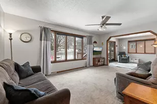 1954 W Highview Dr, Sauk Rapids, MN 56379 - Photo 5