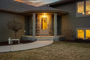 2013 12th Ave NE, Austin, MN 55912 - Photo 3