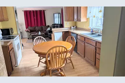 417 Central Avenue SE, Bemidji, MN 56601 - Photo 7