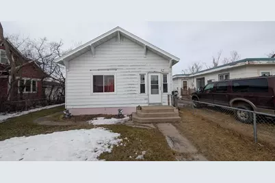 417 Central Avenue SE, Bemidji, MN 56601 - Photo 1