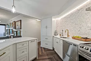 168 6th St E, Saint Paul, MN 55101 - Photo 13