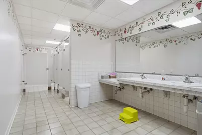 965 Larpenteur Avenue W, Roseville, MN 55113 - Photo 19