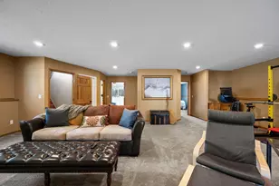 1431 Hazelcrest Dr, Hudson, WI 54016 - Photo 17