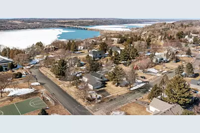 1431 Hazelcrest Drive, Hudson, WI 54016 - Photo 27