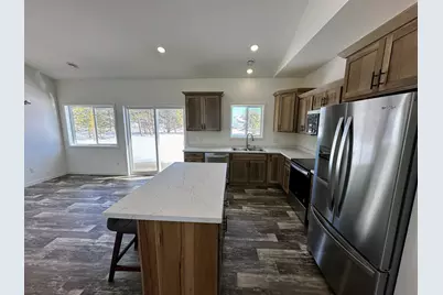 916 NW 7th Avenue NW, Perham, MN 56573 - Photo 17