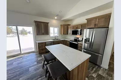 916 NW 7th Avenue NW, Perham, MN 56573 - Photo 19