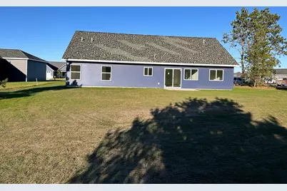 916 NW 7th Avenue NW, Perham, MN 56573 - Photo 11