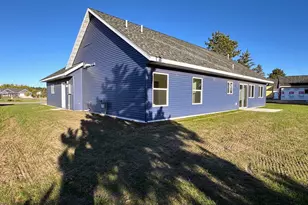 916 NW 7th Ave NW, Perham, MN 56573 - Photo 9