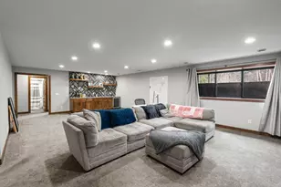 2251 Cleveland Ave N, Roseville, MN 55113 - Photo 79