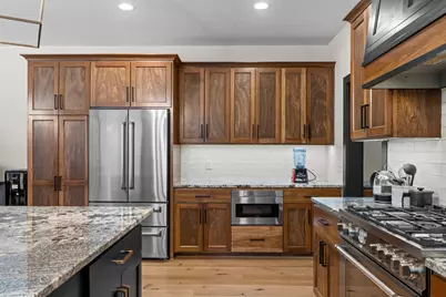 2251 Cleveland Avenue N, Roseville, MN 55113 - Photo 19