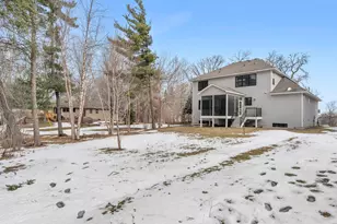 2251 Cleveland Ave N, Roseville, MN 55113 - Photo 93