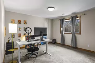 2251 Cleveland Ave N, Roseville, MN 55113 - Photo 83