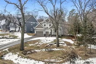 2251 Cleveland Ave N, Roseville, MN 55113 - Photo 5