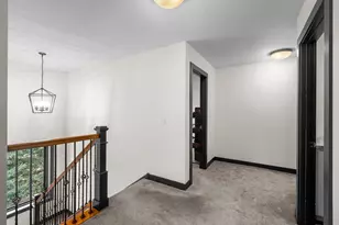 2251 Cleveland Ave N, Roseville, MN 55113 - Photo 47