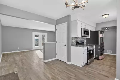 8941 48th Avenue N, New Hope, MN 55428 - Photo 3