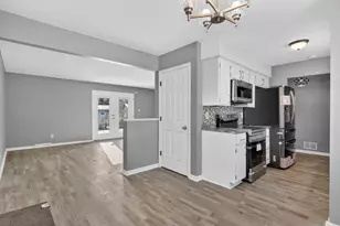 8941 48th Ave N, New Hope, MN 55428 - Photo 3