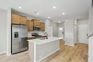 1524 Trellis Ln, West Saint Paul, MN 55118 - Photo 5