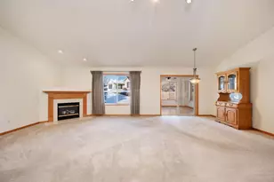 13605 Wellstead Dr, Rogers, MN 55374 - Photo 3