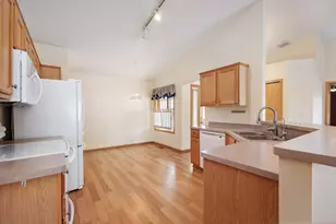 13605 Wellstead Dr, Rogers, MN 55374 - Photo 7