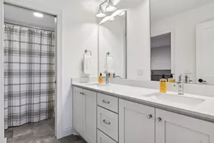 1886 Della Dr, Chanhassen, MN 55317 - Photo 45