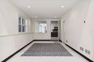 1886 Della Dr, Chanhassen, MN 55317 - Photo 57