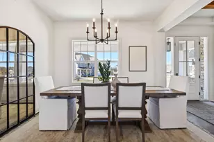 1886 Della Dr, Chanhassen, MN 55317 - Photo 23