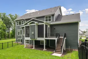 1886 Della Dr, Chanhassen, MN 55317 - Photo 61