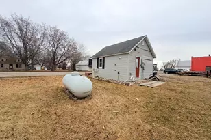 351 Main St, Kenneth, MN 56147 - Photo 13