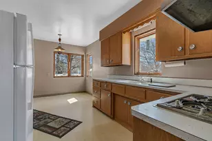 406 Chinook Ave SW, Avon, MN 56310 - Photo 9