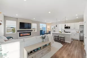 1927 Prospect Ln, Carver, MN 55315 - Photo 3