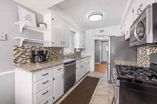 8019 47th Ave N, New Hope, MN 55428 - Photo 9