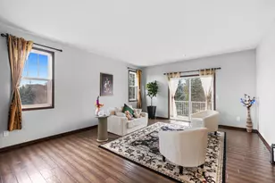 9580 Madison Dr, Chanhassen, MN 55317 - Photo 3