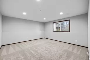 9580 Madison Dr, Chanhassen, MN 55317 - Photo 23