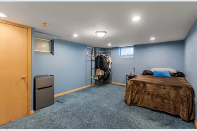 902 7th Avenue E, Shakopee, MN 55379 - Photo 25