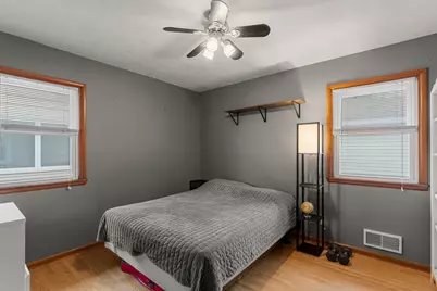 902 7th Avenue E, Shakopee, MN 55379 - Photo 15