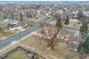 902 7th Ave E, Shakopee, MN 55379 - Photo 41