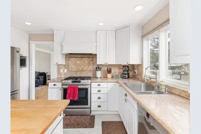 11712 Galtier Drive, Burnsville, MN 55337 - Photo 9