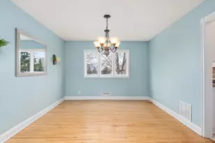 11712 Galtier Dr, Burnsville, MN 55337 - Photo 7