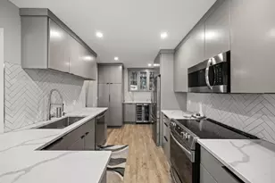 8549 Irwin Rd, Bloomington, MN 55437 - Photo 15