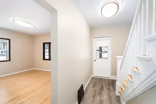 706 E 11th St, Duluth, MN 55805 - Photo 5