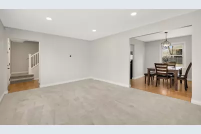 7495 Saratoga Drive, Chanhassen, MN 55317 - Photo 3