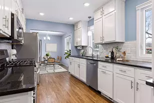 3011 Asbury St, Roseville, MN 55113 - Photo 5